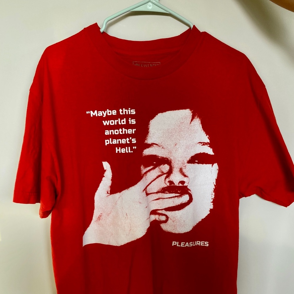 Pleasures T-shirt